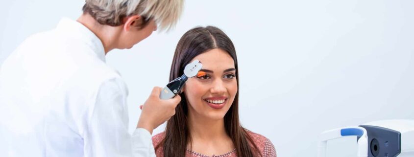 How to Choose the Right Optician in London for Your Vision Needs